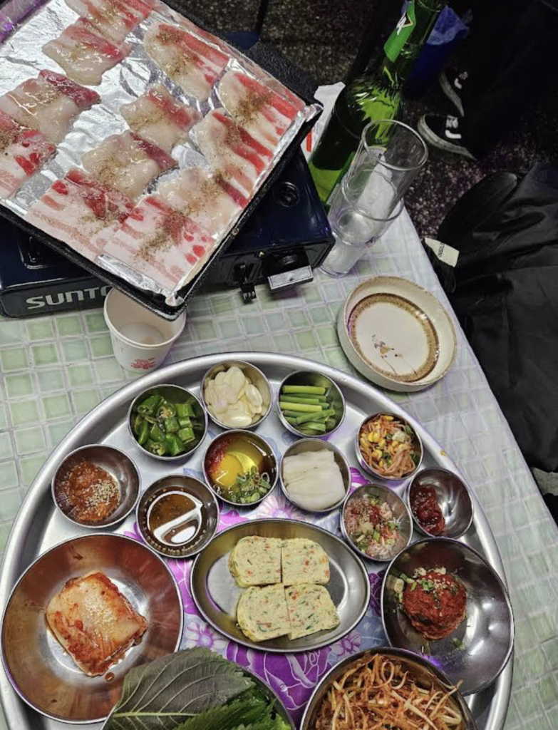 한강 감성 삼겹살 맛집 잠수교집 보광 본점의 신선한 냉동 삼겹살 상차림
